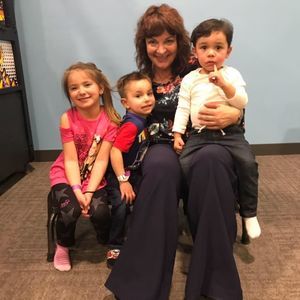 Meet your Posher, Holly